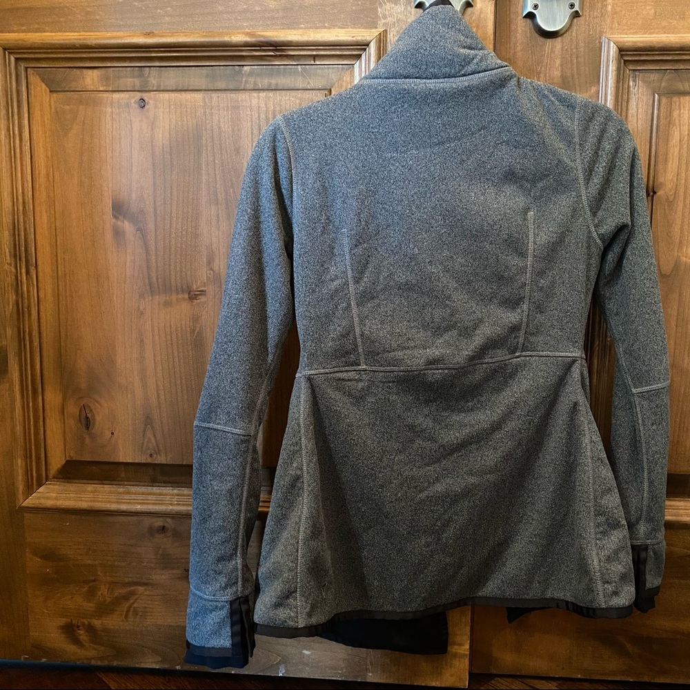 Ivivva Wrap Fleece Collared Sweatshirt - Picture 3 of 3